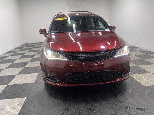 2020 Chrysler Pacifica Launch Edition