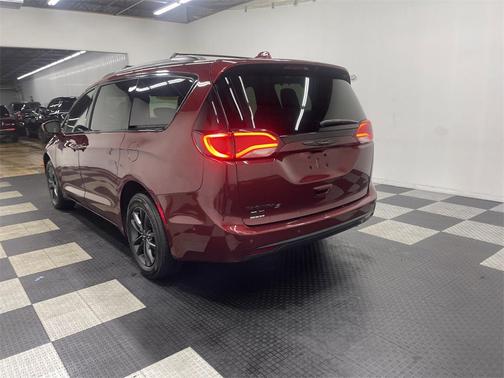 2020 Chrysler Pacifica Launch Edition