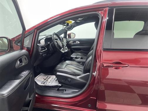 2020 Chrysler Pacifica Launch Edition