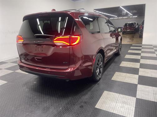 2020 Chrysler Pacifica Launch Edition