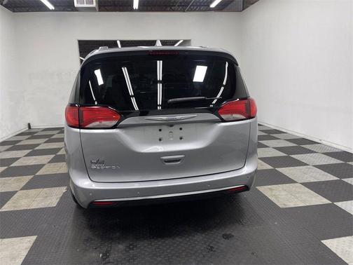 2019 Chrysler Pacifica Touring-L Plus