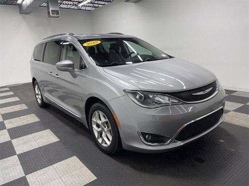 2019 Chrysler Pacifica Touring-L Plus