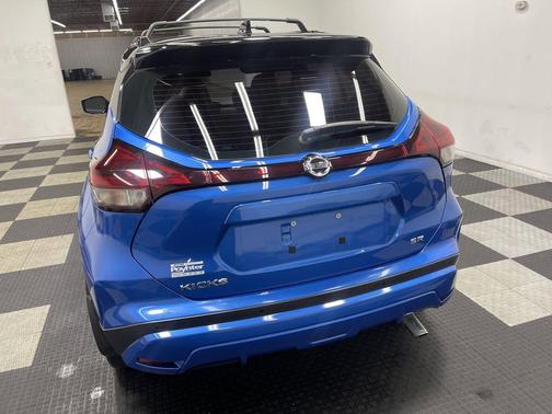 Blue 2021 Nissan Kicks SR