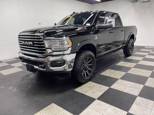Diamond Black 2024 RAM 2500 Longhorn