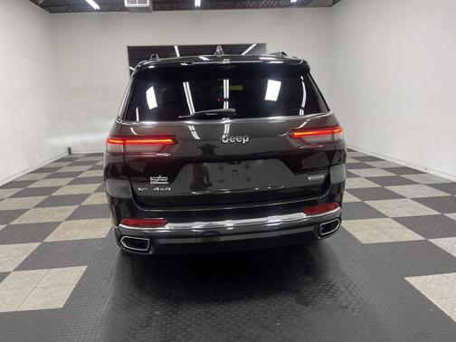 Rocky Mountain Pearlcoat 2022 Jeep Grand Cherokee L Overland