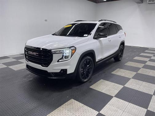 2022 GMC Terrain SLT