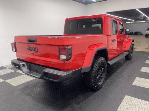 2025 Jeep Gladiator Sport
