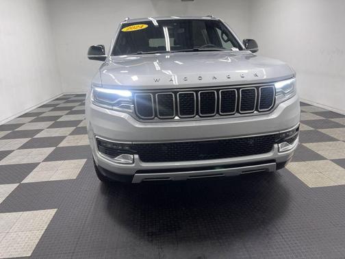 Silver Zynith 2024 Jeep Wagoneer Series II