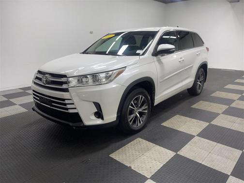 2017 Toyota Highlander LE