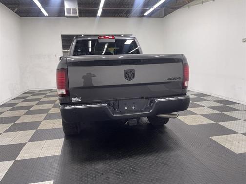 2020 RAM 1500 Classic SLT