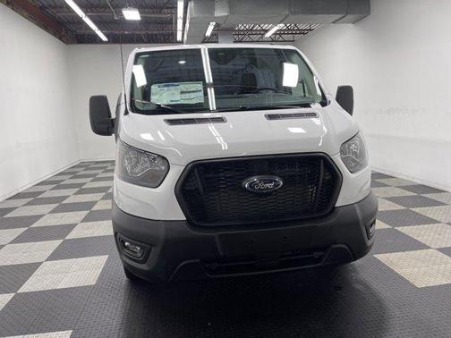 2025 Ford Transit-150 
