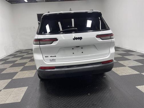 2021 Jeep Grand Cherokee L Laredo