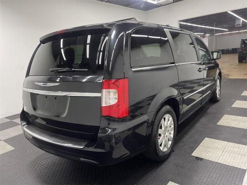 2015 Chrysler Town & Country Touring