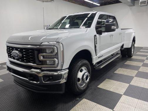 2026 Ford F-350 Lariat Super Duty