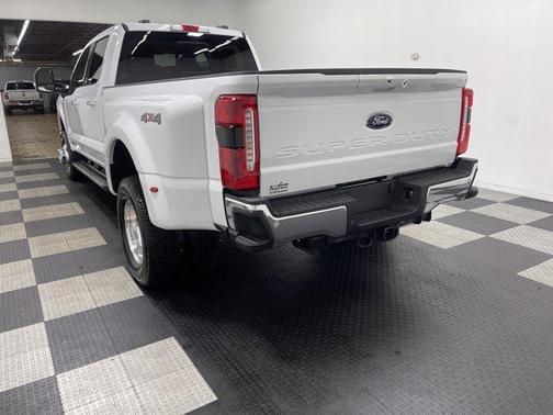 2026 Ford F-350 Lariat Super Duty