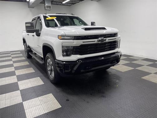 2024 Chevrolet Silverado 2500 Custom