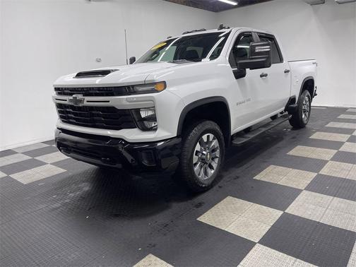 2024 Chevrolet Silverado 2500 Custom