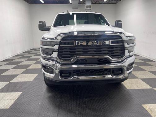 Bright White Clearcoat 2026 RAM 2500 Big Horn