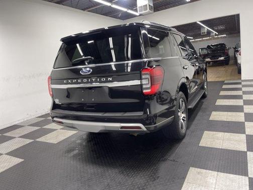 Black Metallic 2024 Ford Expedition Limited