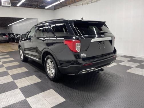 Black Metallic 2023 Ford Explorer XLT