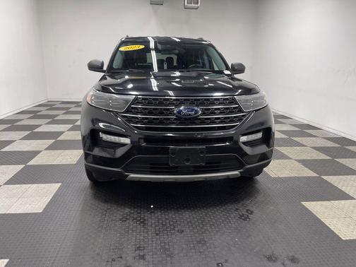 Black Metallic 2023 Ford Explorer XLT