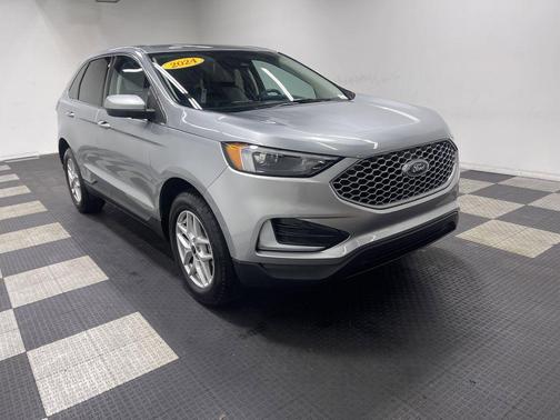 Iconic Silver Metallic 2024 Ford Edge SEL