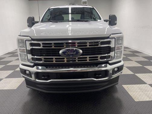 2025 Ford F-350 XLT