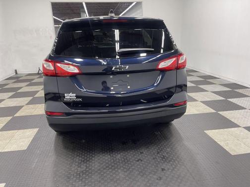 Midnight Blue Metallic 2021 Chevrolet Equinox LS