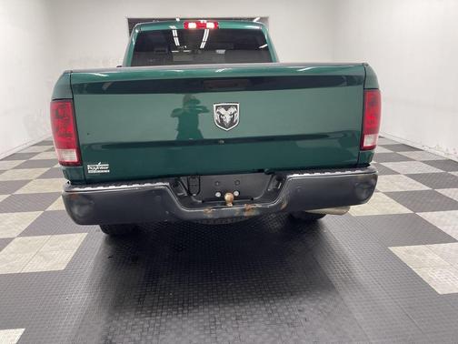 Timberline Green Pearlcoat 2022 RAM 1500 Classic Tradesman