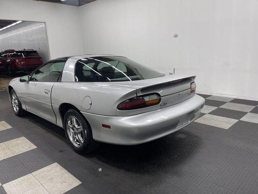 1999 Chevrolet Camaro 