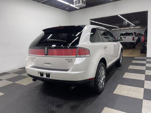 White 2009 Lincoln MKX