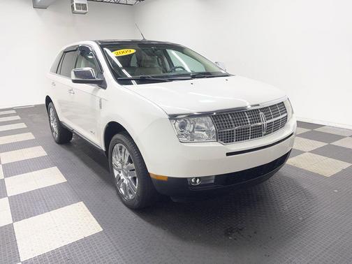 White 2009 Lincoln MKX