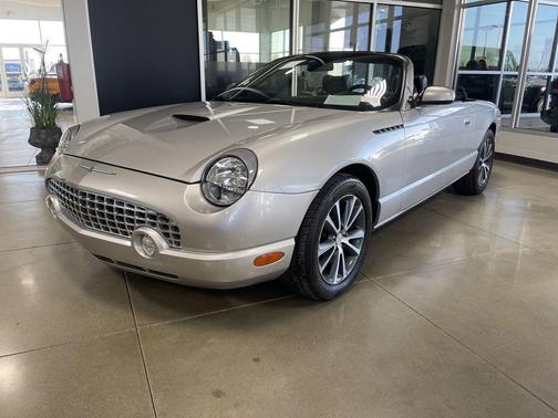 2004 Ford Thunderbird 