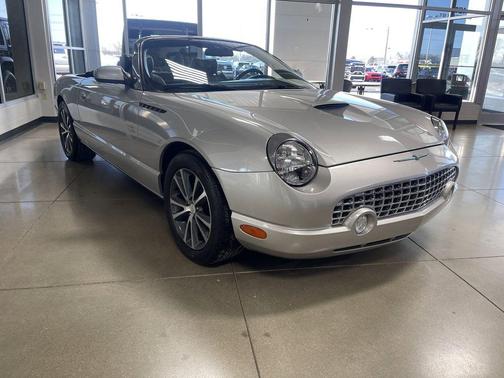 2004 Ford Thunderbird 