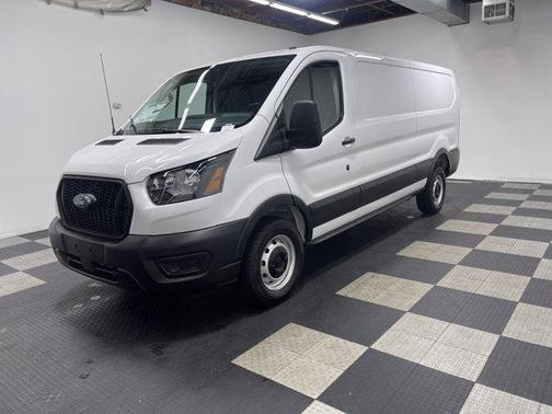 2025 Ford Transit-250 
