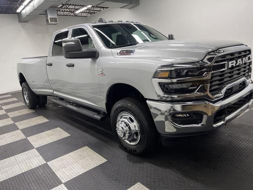 Silver Zynith 2026 RAM 3500 Tradesman