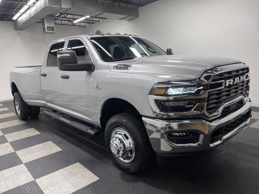 Silver Zynith 2026 RAM 3500 Tradesman