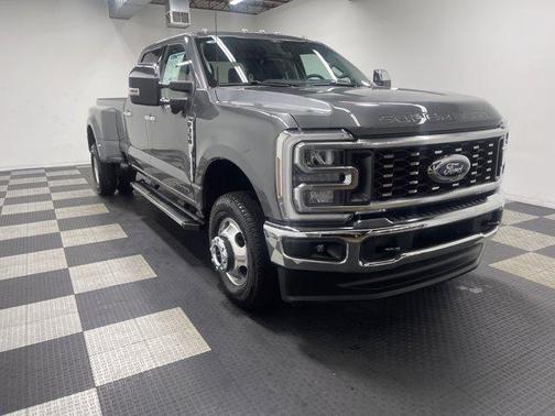 2025 Ford F-350 Lariat Super Duty