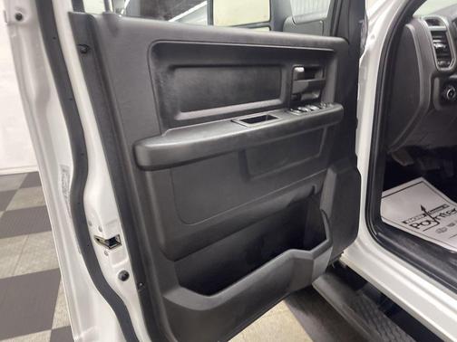 Bright White Clearcoat 2024 RAM 2500 Tradesman