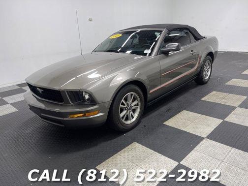Gray 2005 Ford Mustang
