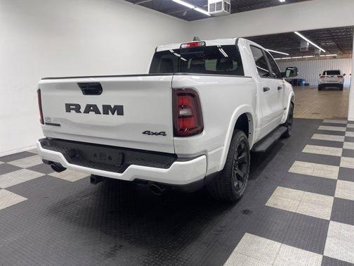 Bright White Clearcoat 2026 RAM 1500 Big Horn