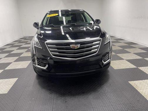 Stellar Black Metallic 2017 Cadillac XT5 Luxury