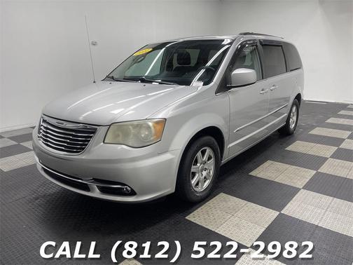 2011 Chrysler Town & Country Touring