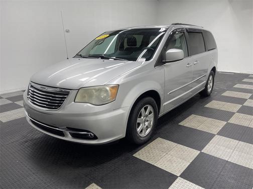 2011 Chrysler Town & Country Touring