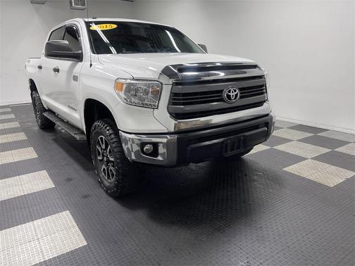 2015 Toyota Tundra SR5