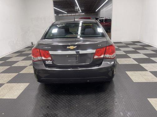 Tungsten Metallic 2014 Chevrolet Cruze 1LT