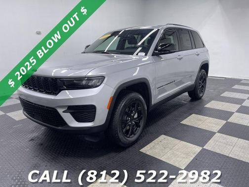 2025 Jeep Grand Cherokee Laredo