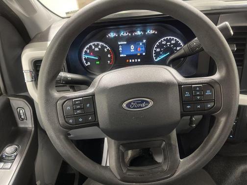 Oxford White 2024 Ford F-250 XL