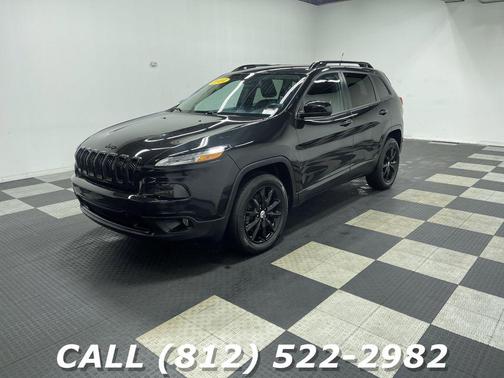Brilliant Black Crystal Pearlcoat 2014 Jeep Cherokee Altitude