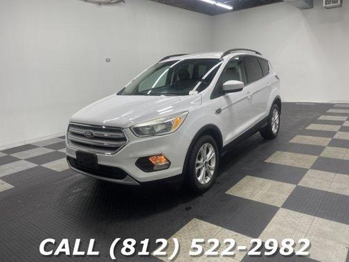 Oxford White 2018 Ford Escape SE